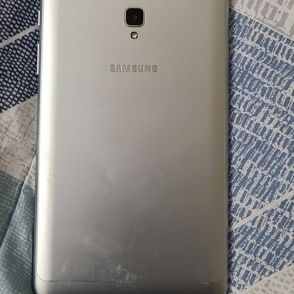 Samsung Galaxy Tab A 2017 SM-T385 - Picture 2 of 7